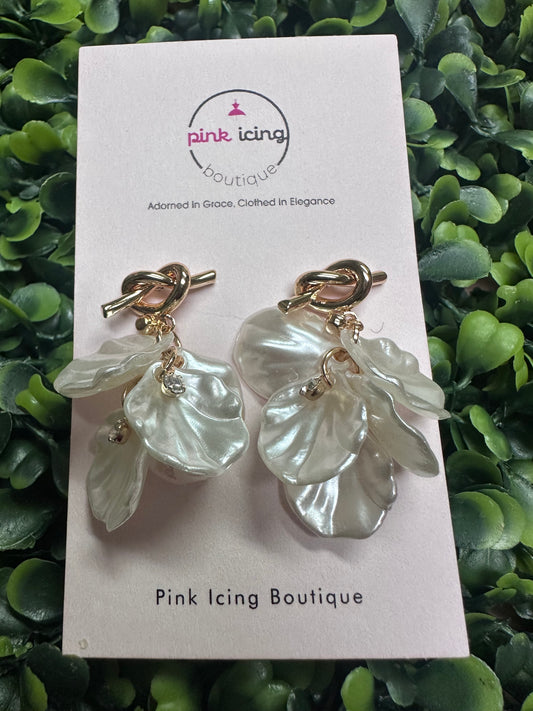 The Pearl Shells Earrings