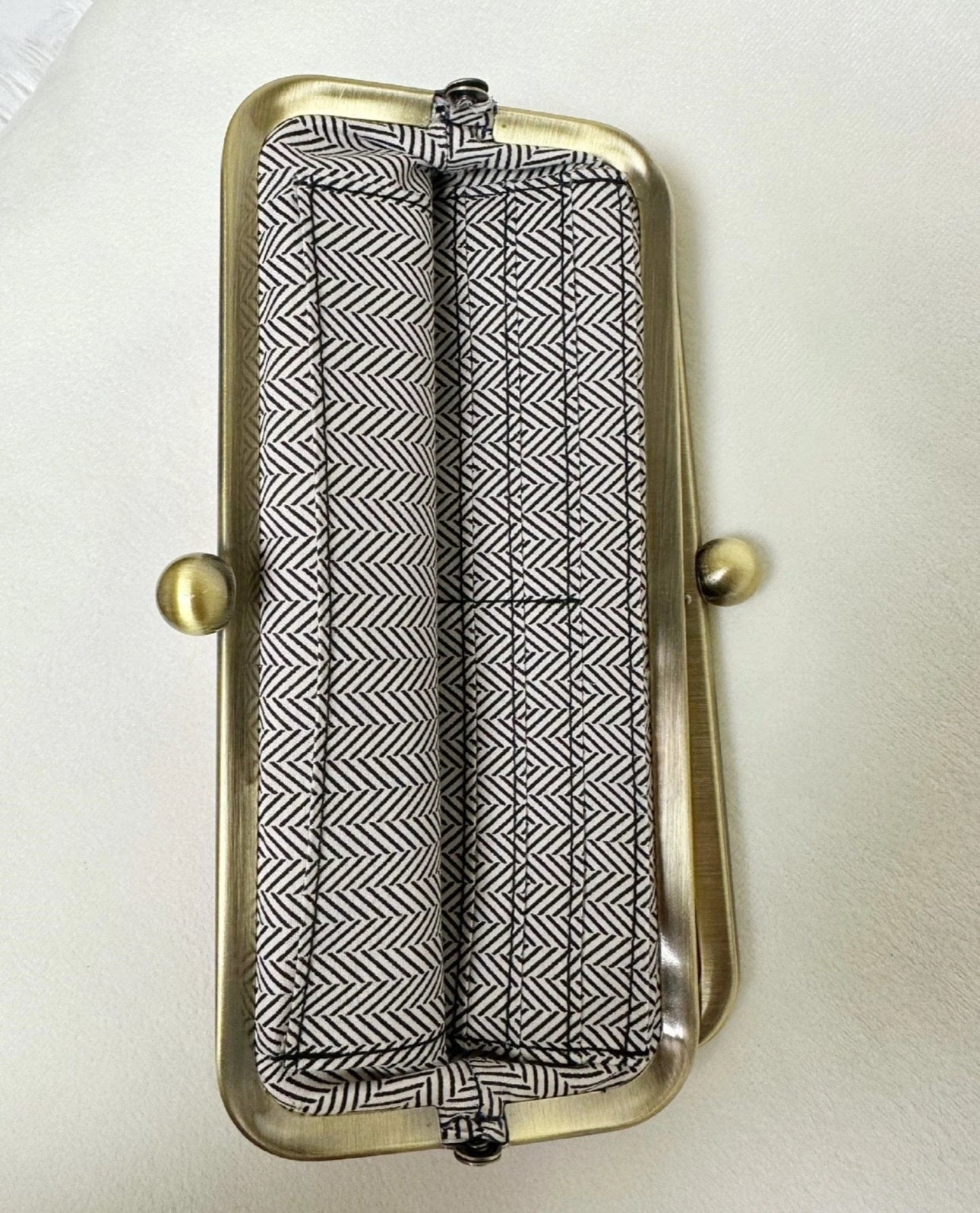 The Karen Kiss Lock Clutch