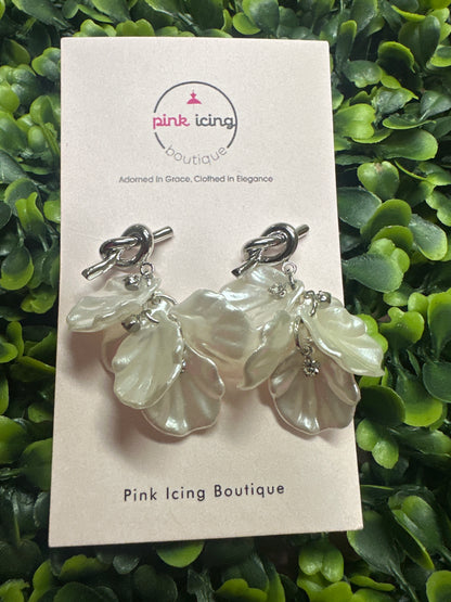 The Pearl Shells Earrings