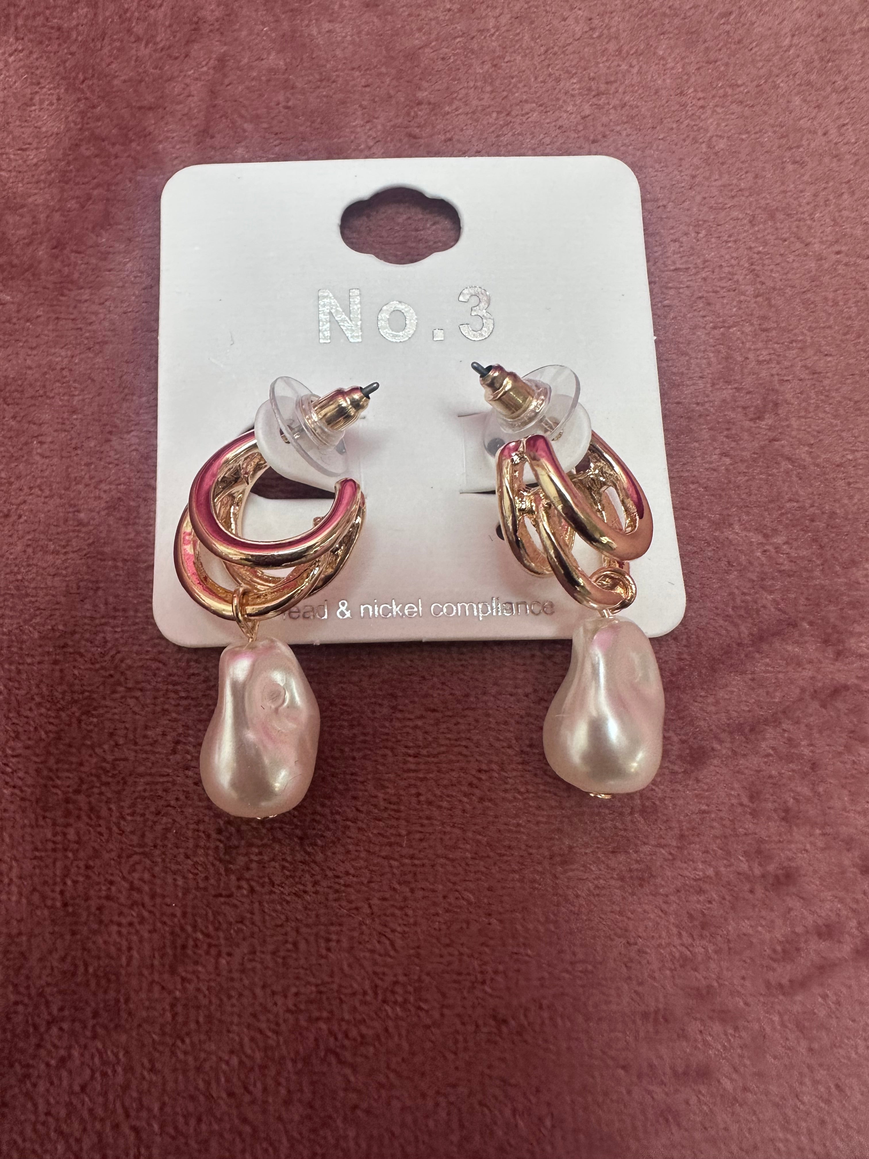 The Dream Pearl Earrings
