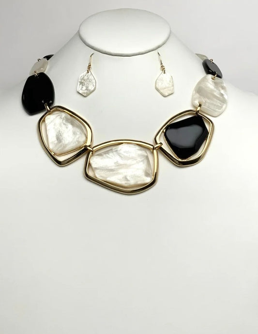 The Geometric Stones Necklace Set-black
