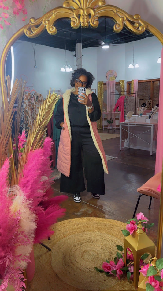 The REVERSIBLE SHERPA PUFFER VEST