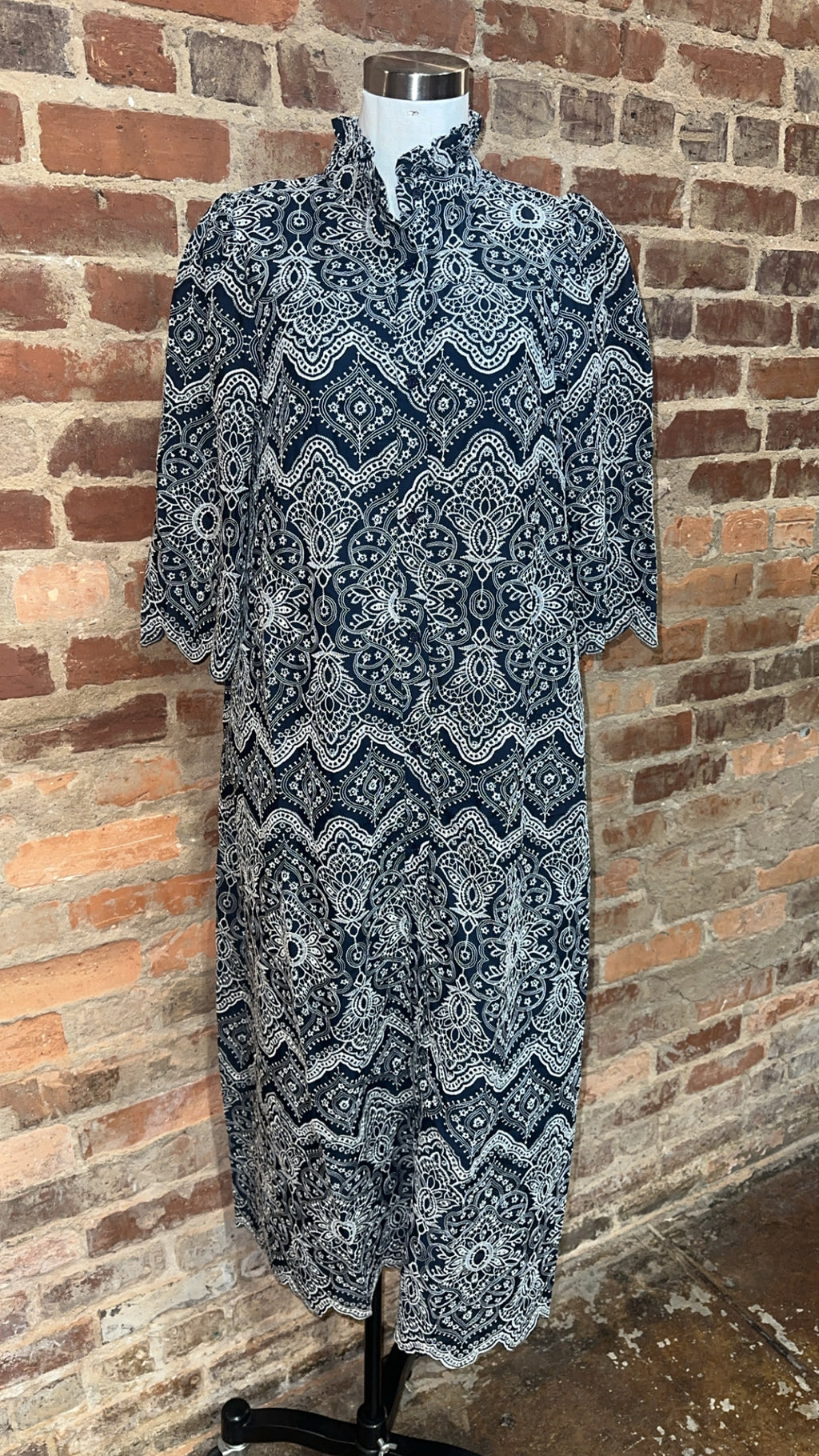 The Embroidered Dress (Navy)