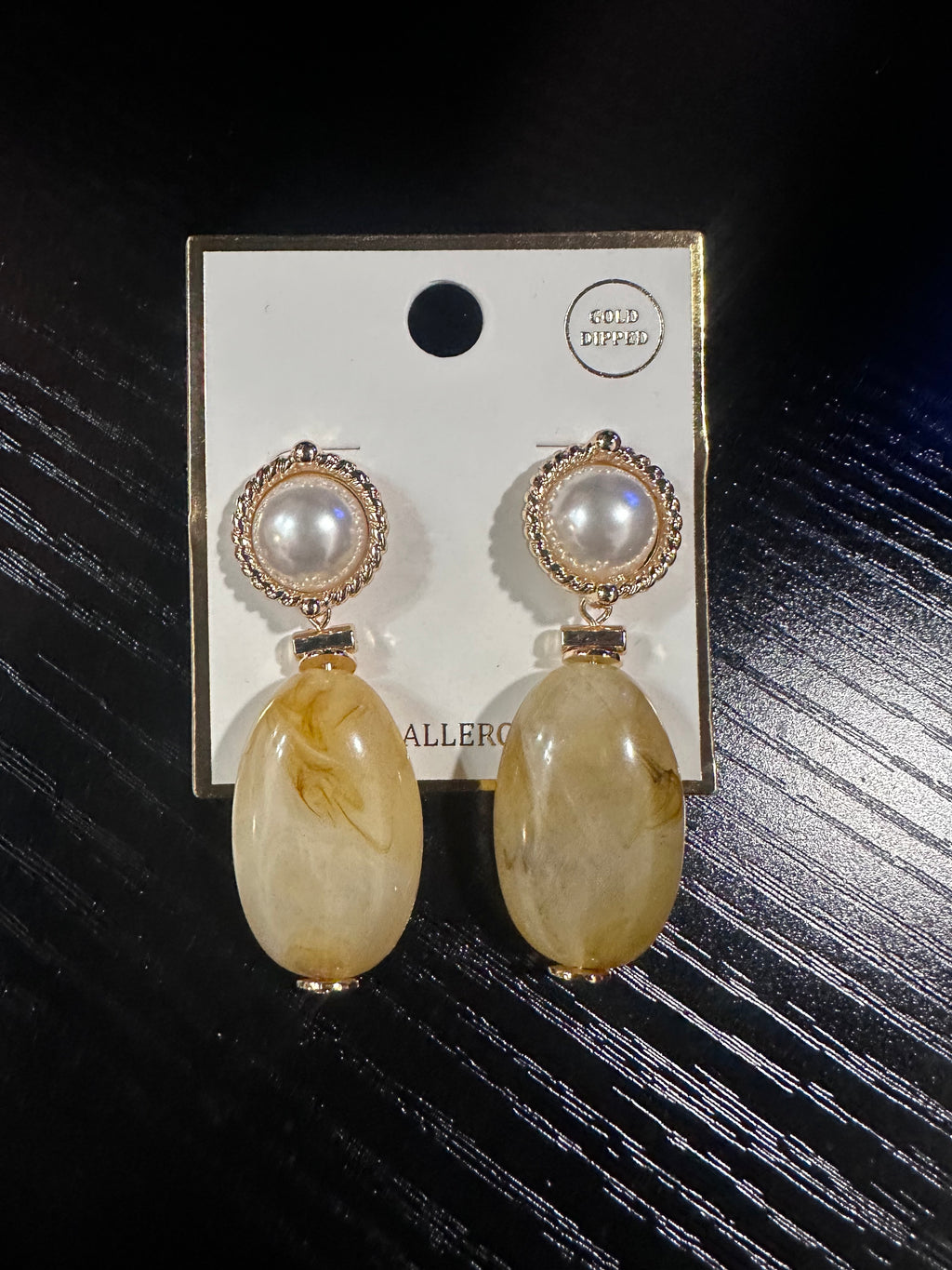 The Jackson Pearl Earrings