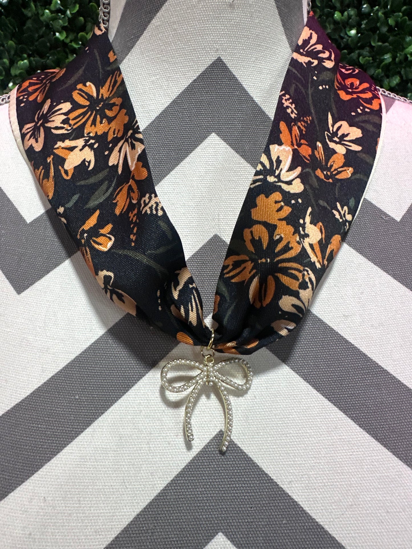 The Fall Garden Scarf Necklace