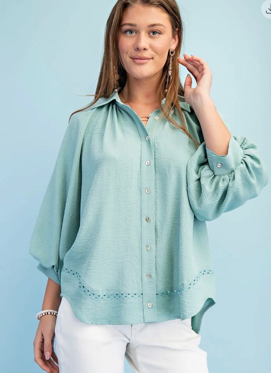 The Bella Balloon Sleeved Blouse