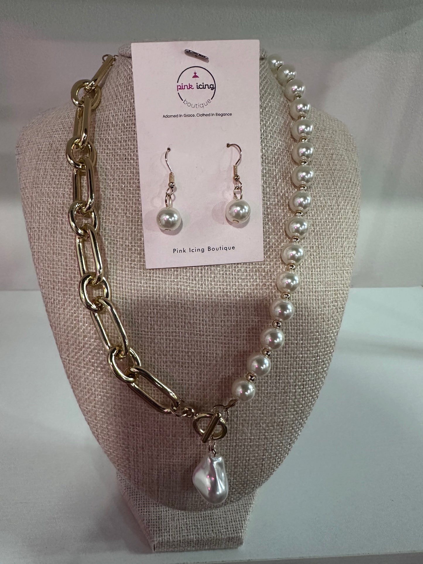 The Cindy Necklace Set