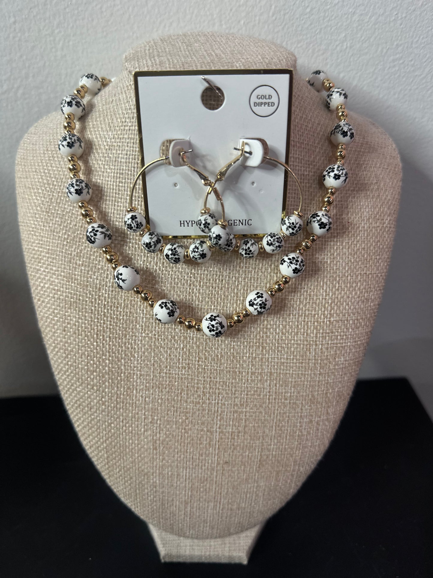 The Timeless Necklace Set