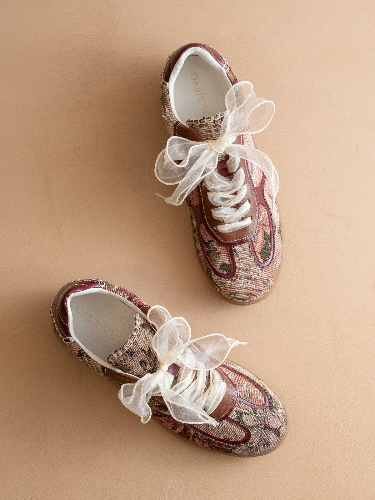 The Dalia | Mauve Tapestry Lace Up Fall Sneaker: MAUVE TAPESTRY /